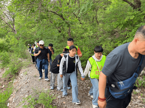 IM体育平台“亲子冒险家之旅”玉田首届亲子户外徒步拓展活动圆满成功(图6)